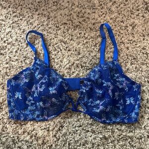Victoria's Secret Blue Lace Underwire Bra
